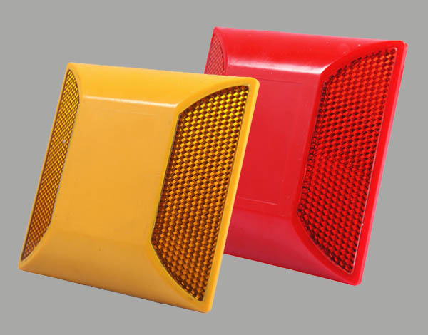 Road Reflectors & Plastic Reflective Road Stud for Sale