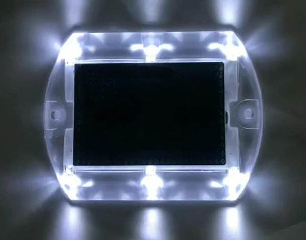 solar road stud light